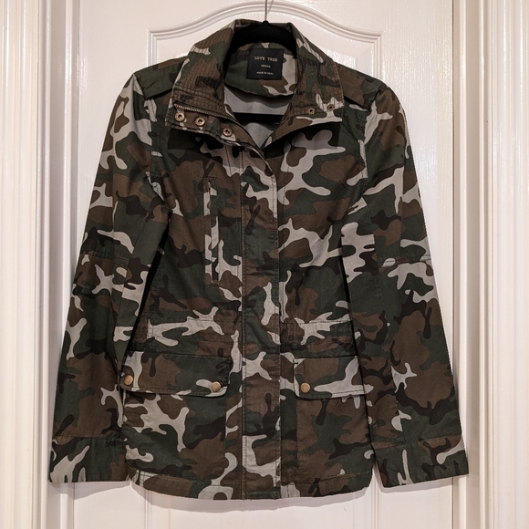 Love Tree Women's Camo Military Jacket - Picture 1 of 12